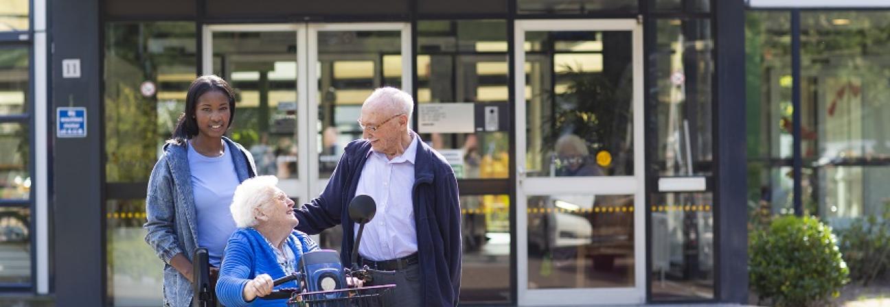 Eduard Douwes Dekkerhuis vooraanzicht